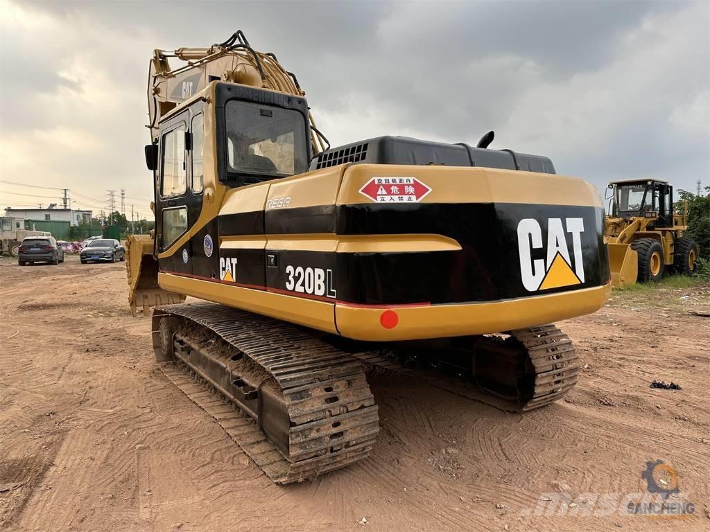 CAT 320 B L Paletli ekskavatörler