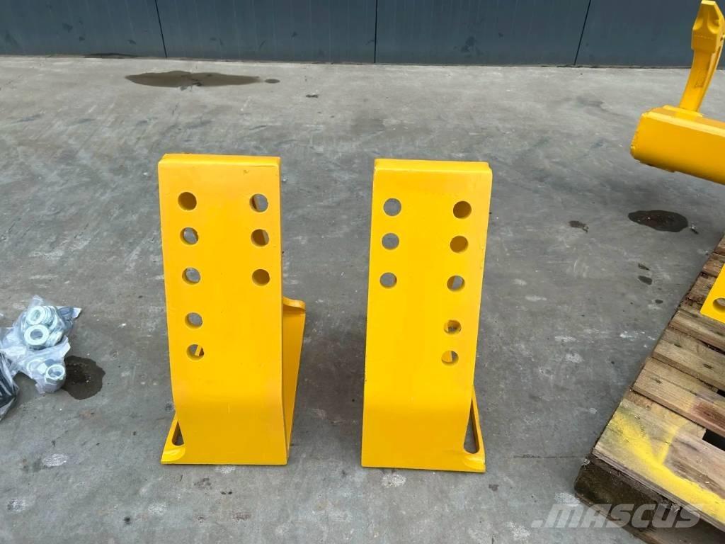 Komatsu D37 Scarifiers