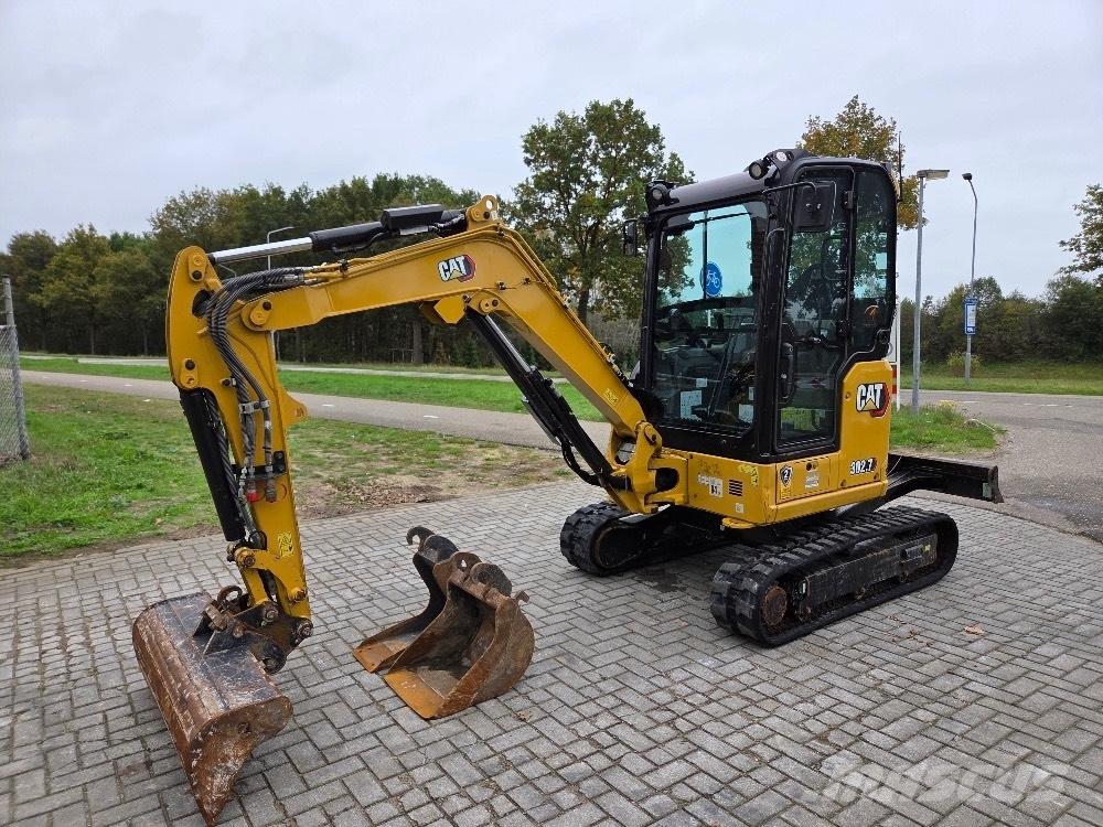 CAT 302.7CR Mini ekskavatörler, 7 tona dek