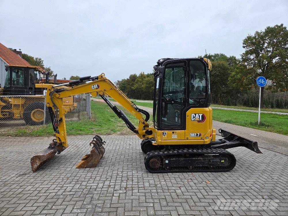 CAT 302.7CR Mini ekskavatörler, 7 tona dek