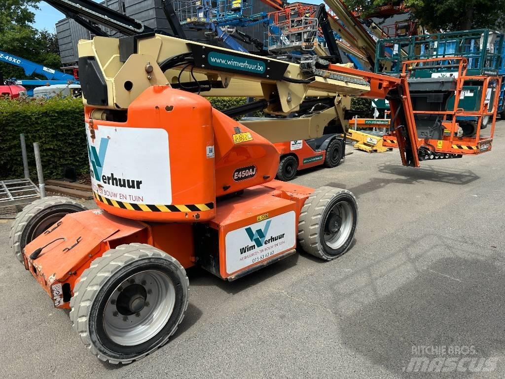 JLG E 450 AJ Körüklü personel platformları
