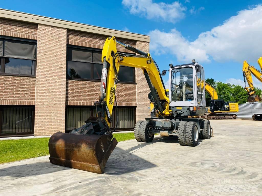 Wacker Neuson 6503 Lastik tekerli ekskavatörler