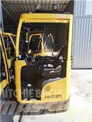 Hyster R 1.4 Reach truck - depo içi istif araçları