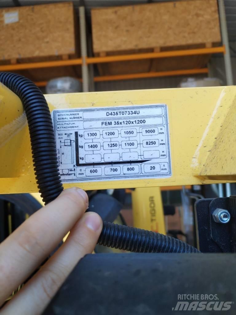 Hyster R 1.4 Reach truck - depo içi istif araçları