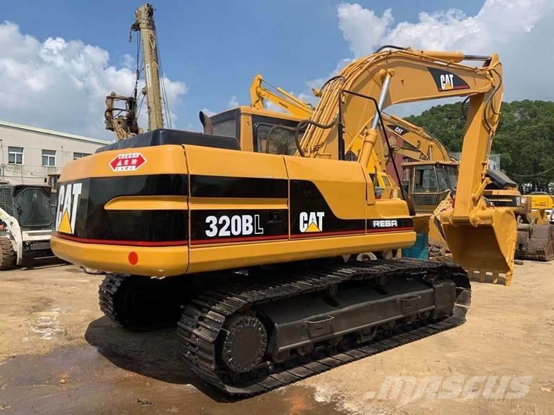 CAT 320 B Paletli ekskavatörler