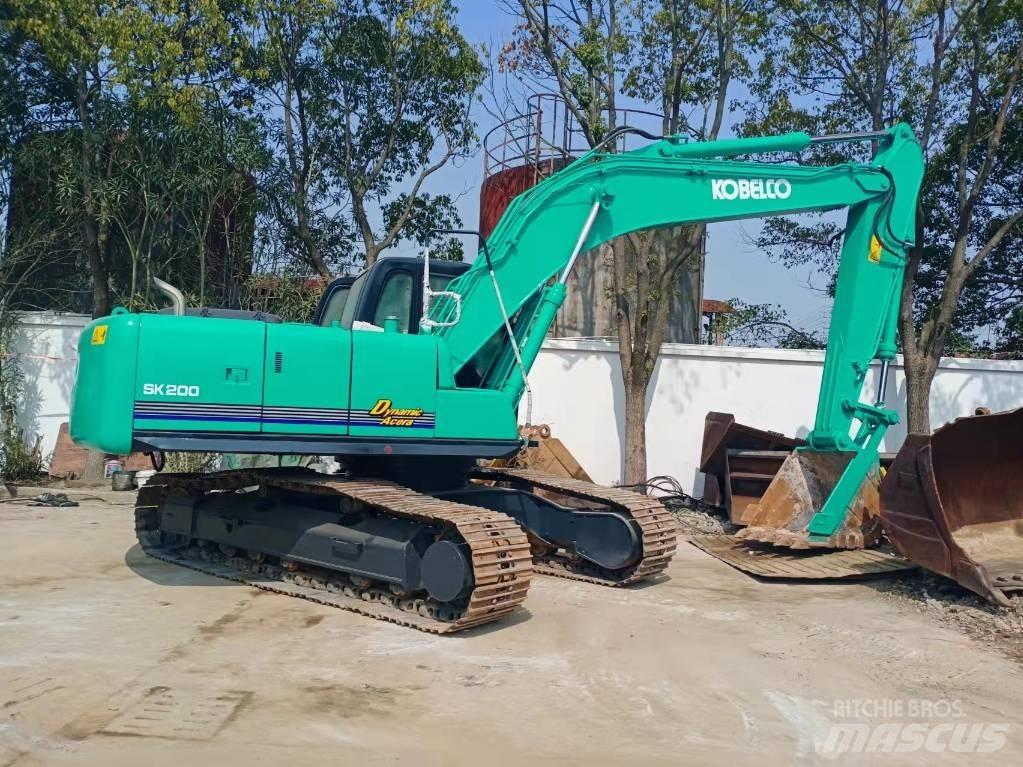 Kobelco SK 200 Paletli ekskavatörler
