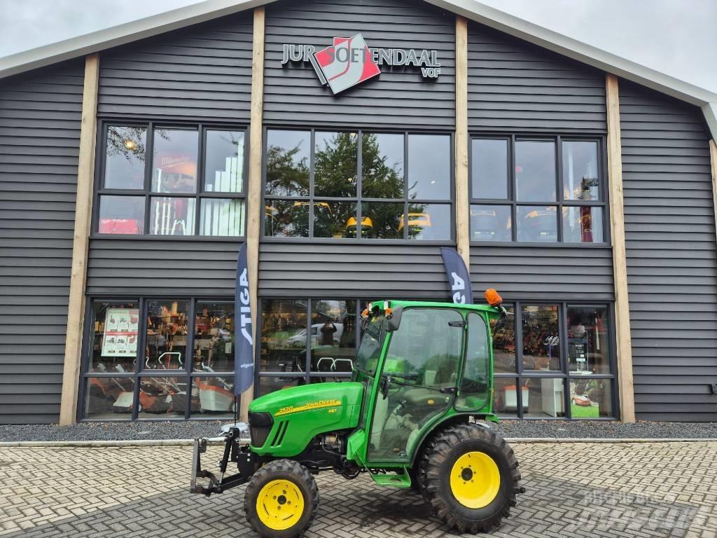 John Deere 2520 Traktörler