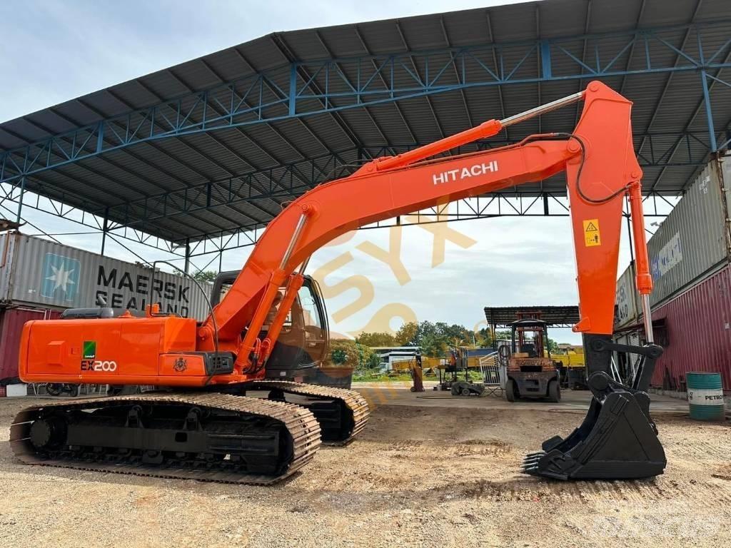 Hitachi EX 200 Paletli ekskavatörler