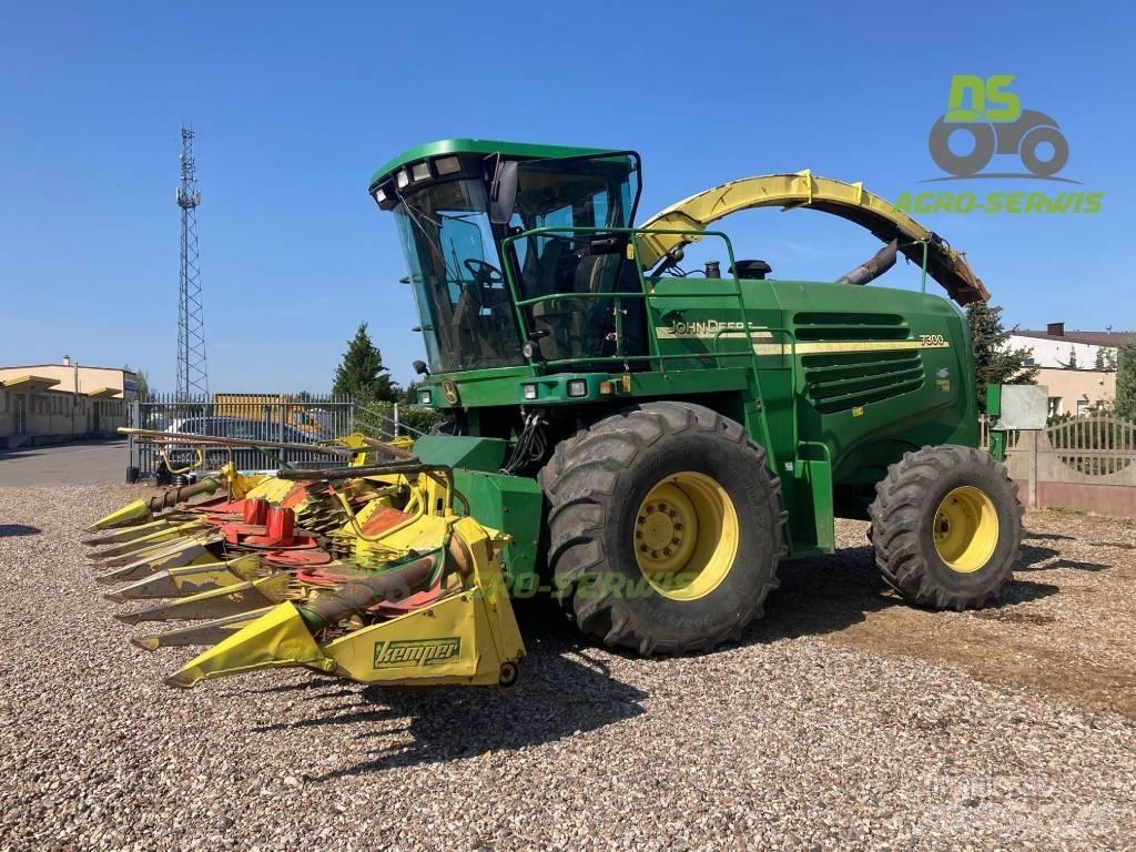 John Deere 7300 Kendi yürür silaj makinalari