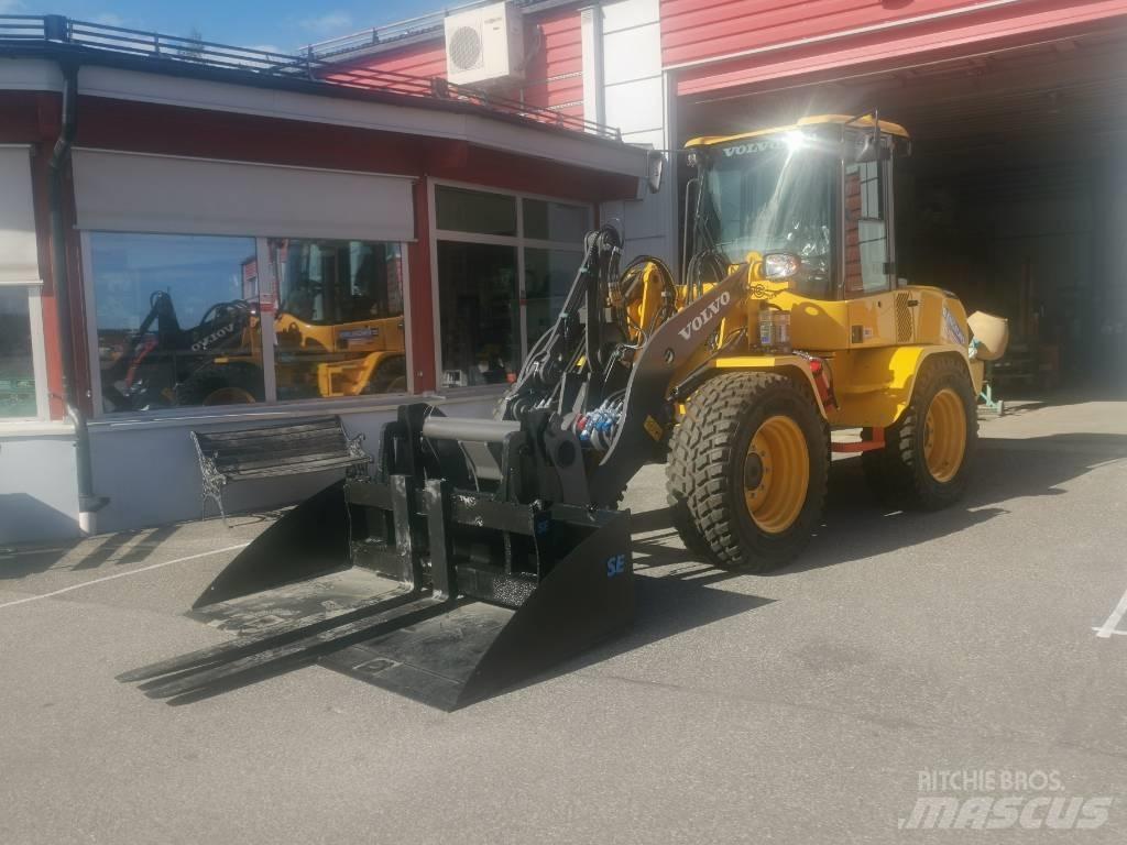 Volvo L35GT, UTHYRES Skid steer loderler