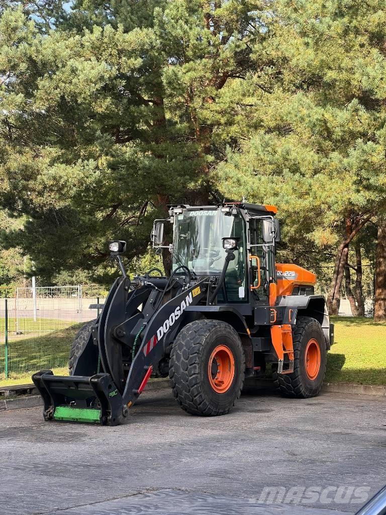 Doosan DL 220-7 Tekerlekli yükleyiciler