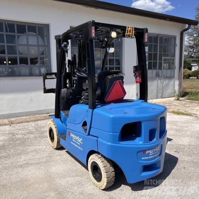 Yale GDP25LX Dizel forkliftler