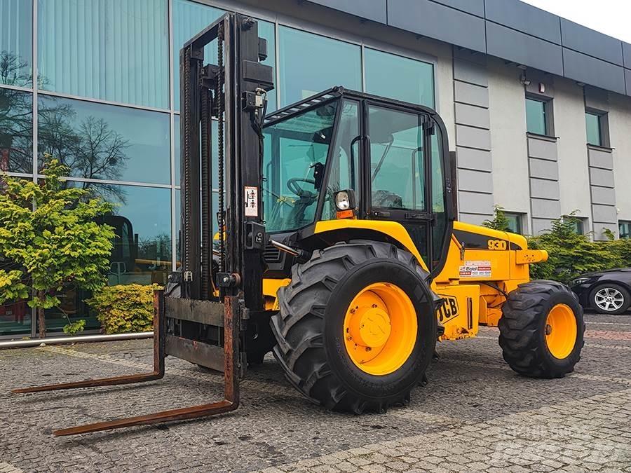 JCB 930 Arazi tipi forklift