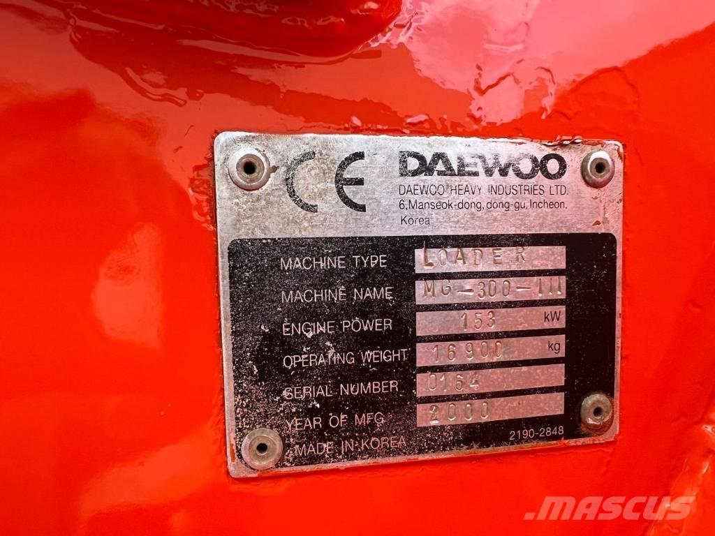 Daewoo Mega 300 III Tekerlekli yükleyiciler