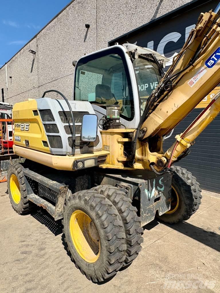 New Holland MH 2.6 Lastik tekerli ekskavatörler