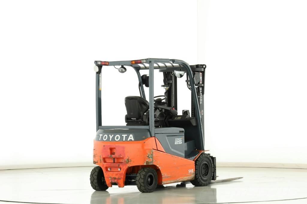 Toyota 8 FBMT 25 Elektrikli forkliftler