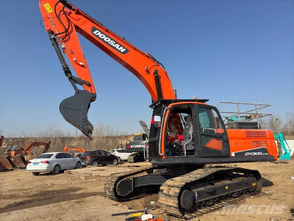 Doosan DX300 Paletli ekskavatörler