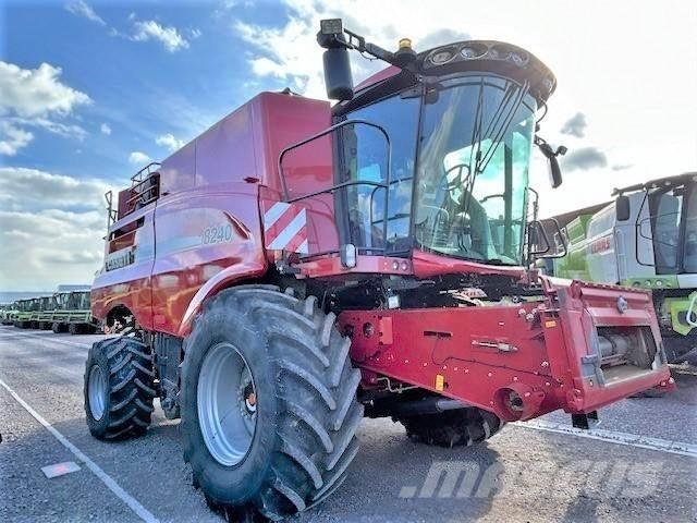 Case IH AF 8240 Biçerdöverler