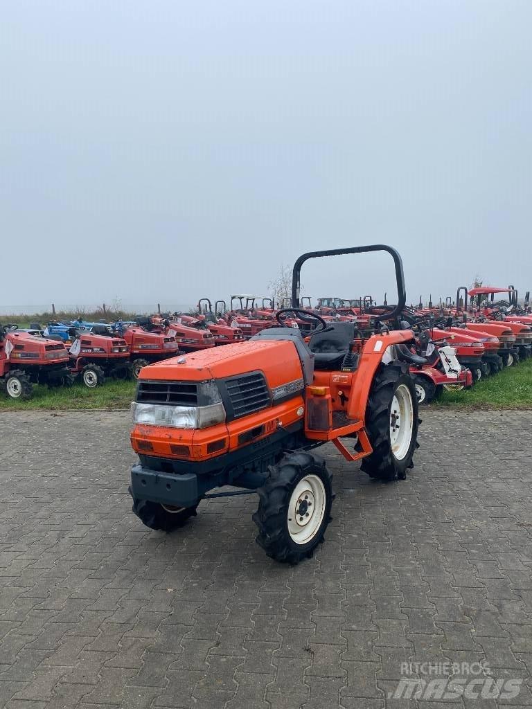 Kubota GL 220 Traktörler