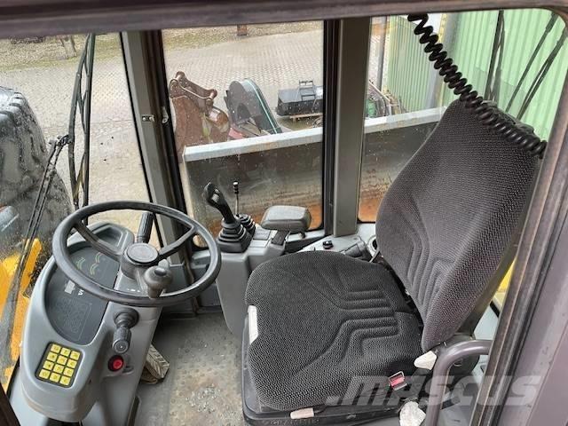 Volvo L30B PRO Tekerlekli yükleyiciler