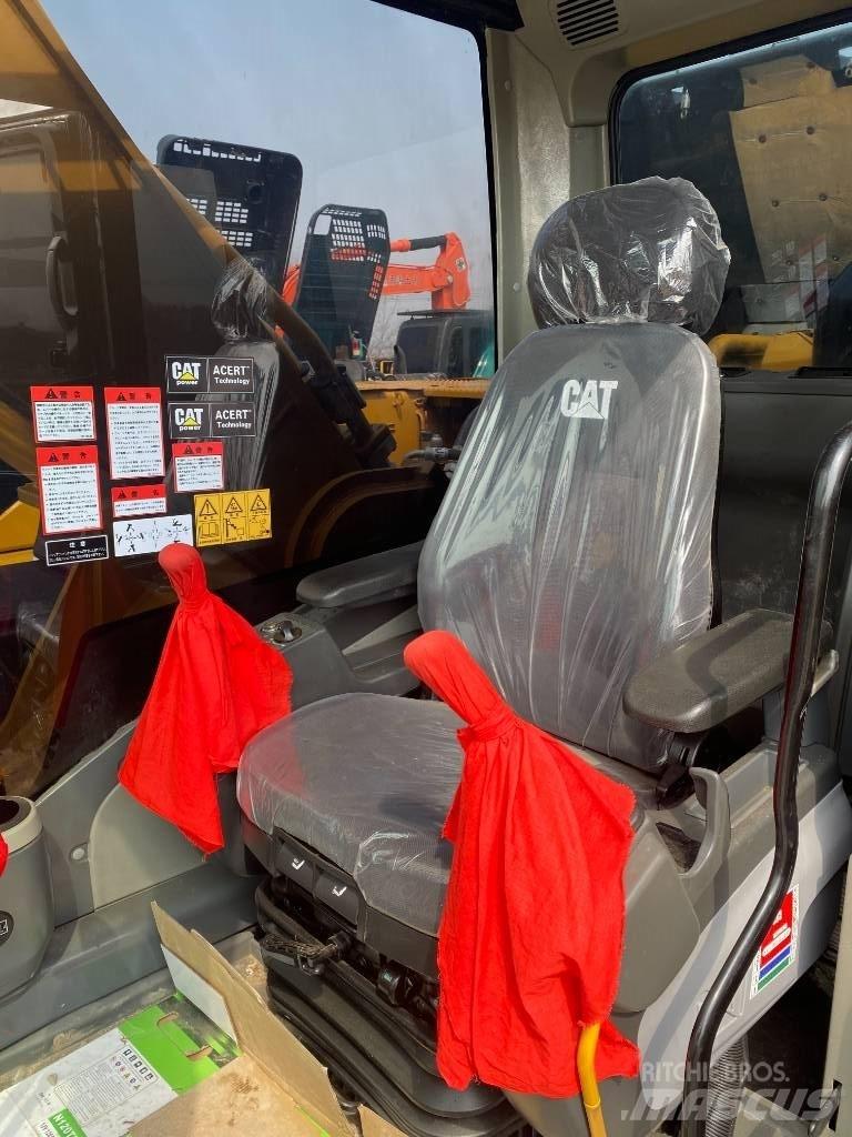 CAT 336D2 Paletli ekskavatörler