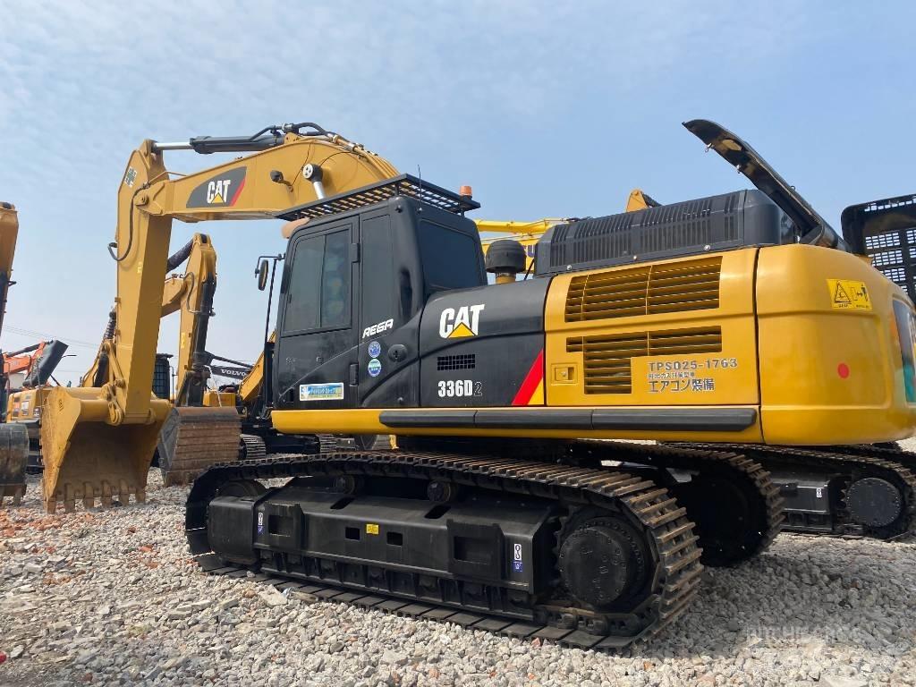 CAT 336D2 Paletli ekskavatörler