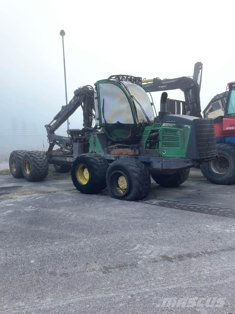 John Deere 1210E Tomruk yükleyici traktörler