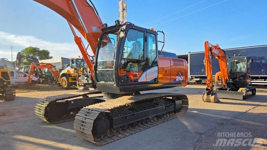 Hitachi ZX 210 Paletli ekskavatörler