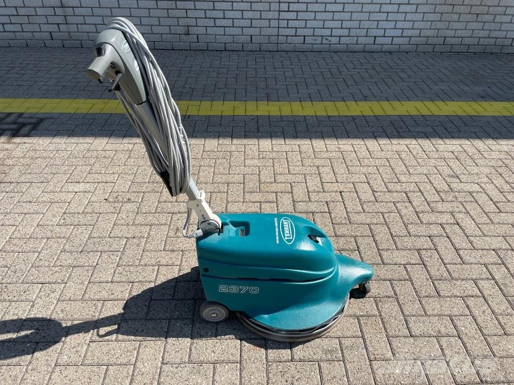 Tennant 2370 Cadde süpürücüler