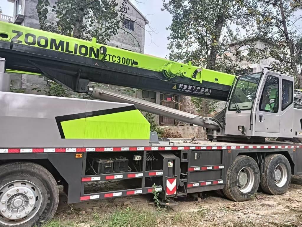 Zoomlion 300 Kule vinçler