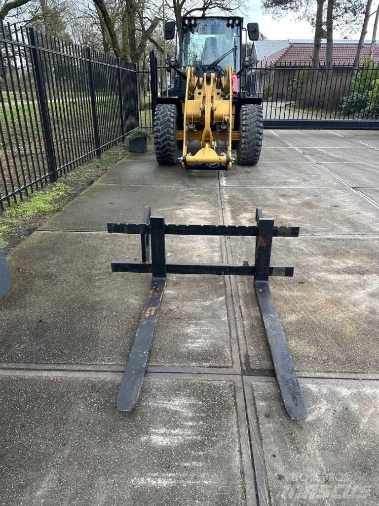 CAT 908 forks Çatallar