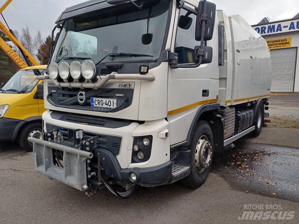 Volvo FMX Süpürme kamyonları