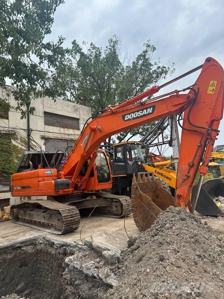 Doosan DX300 Paletli ekskavatörler