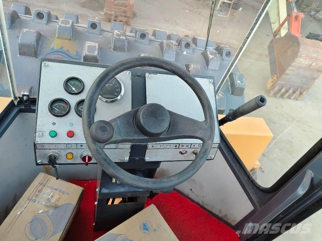 Dynapac CA 301 D Tek tamburlu silindirler