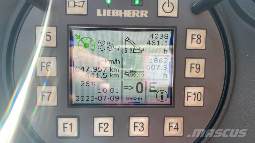 Liebherr LTM1120-4.1 Kendini kuran kule vinçler
