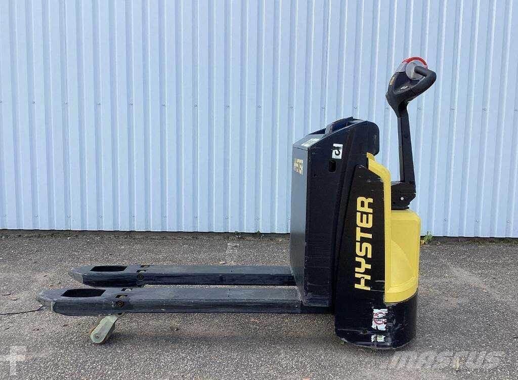 Hyster P2.0 Yaya kumandali istif makinasi