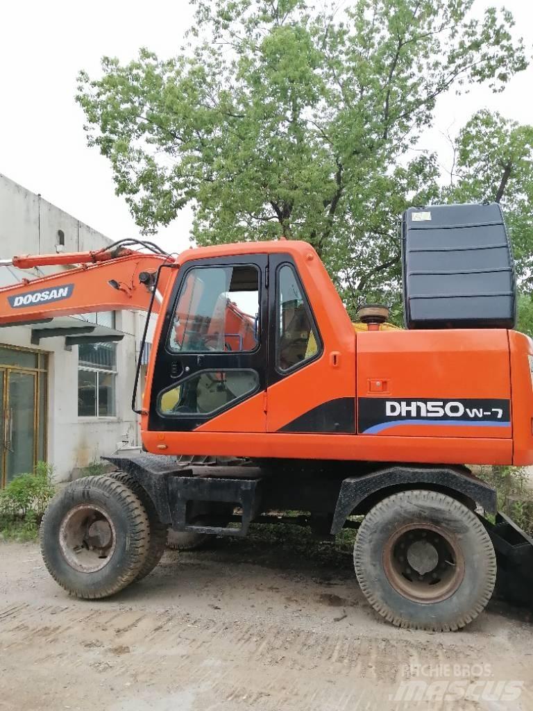 Doosan DH 150 W-7 Paletli ekskavatörler