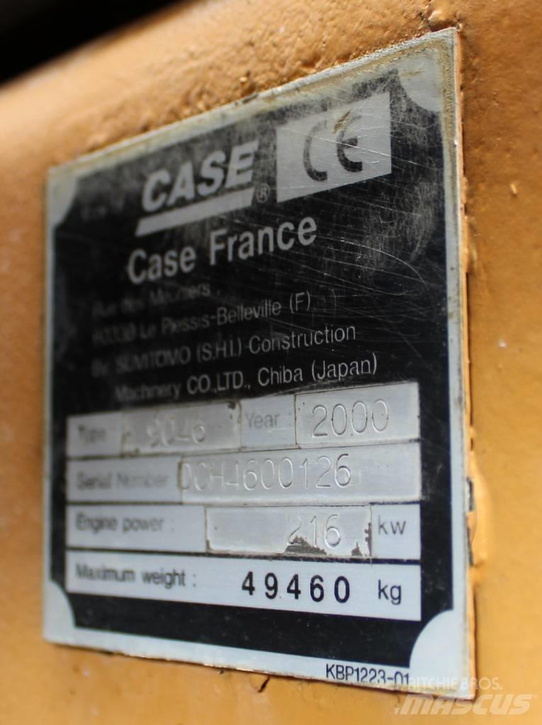 CASE 9046 Uzun bomlu ekskavatörler