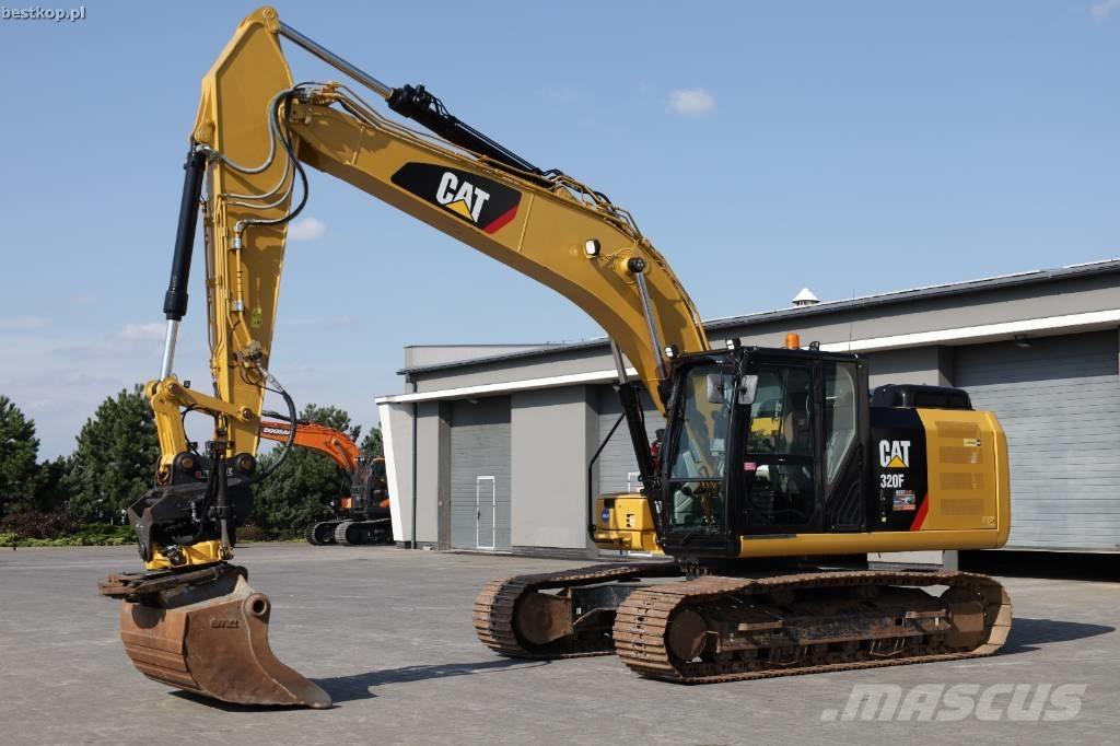 CAT 320 FL Paletli ekskavatörler