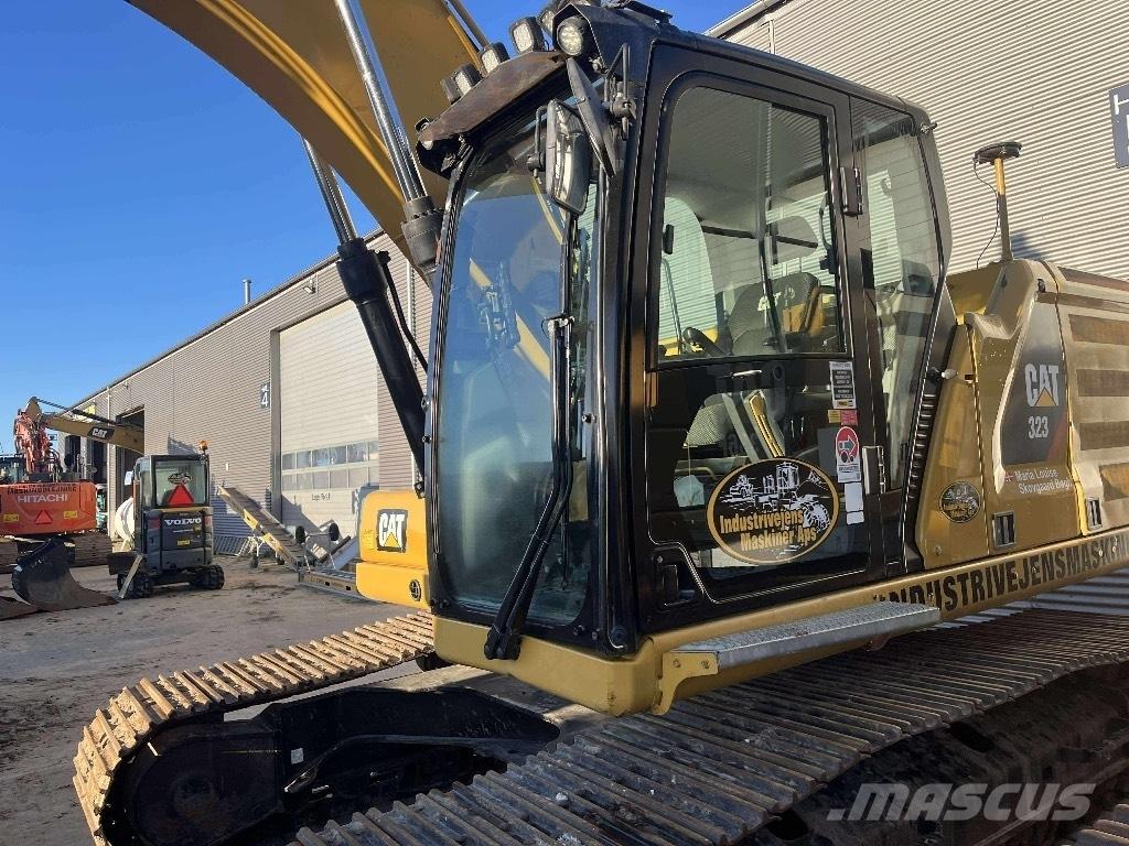CAT 323 Nextgen Paletli ekskavatörler