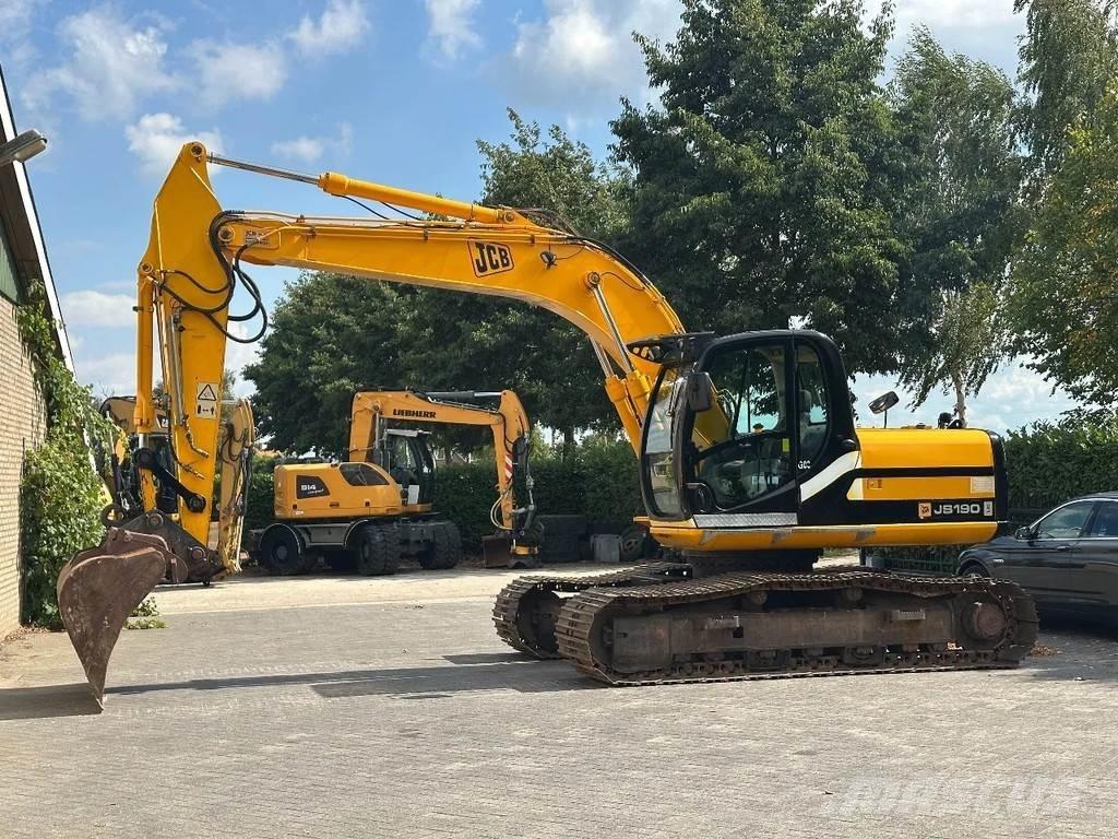 JCB JS190 LC Paletli ekskavatörler