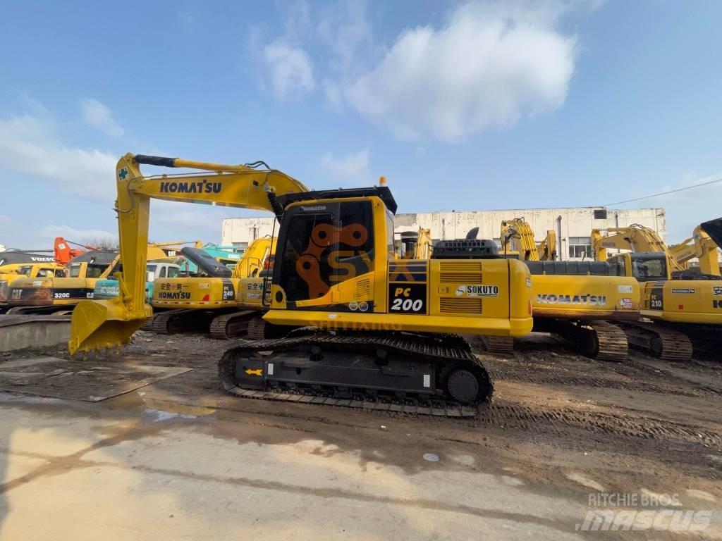 Komatsu PC 200 Paletli ekskavatörler
