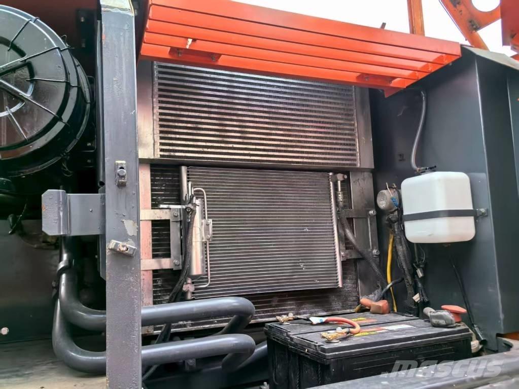 Hitachi ZX 240 HG Paletli ekskavatörler
