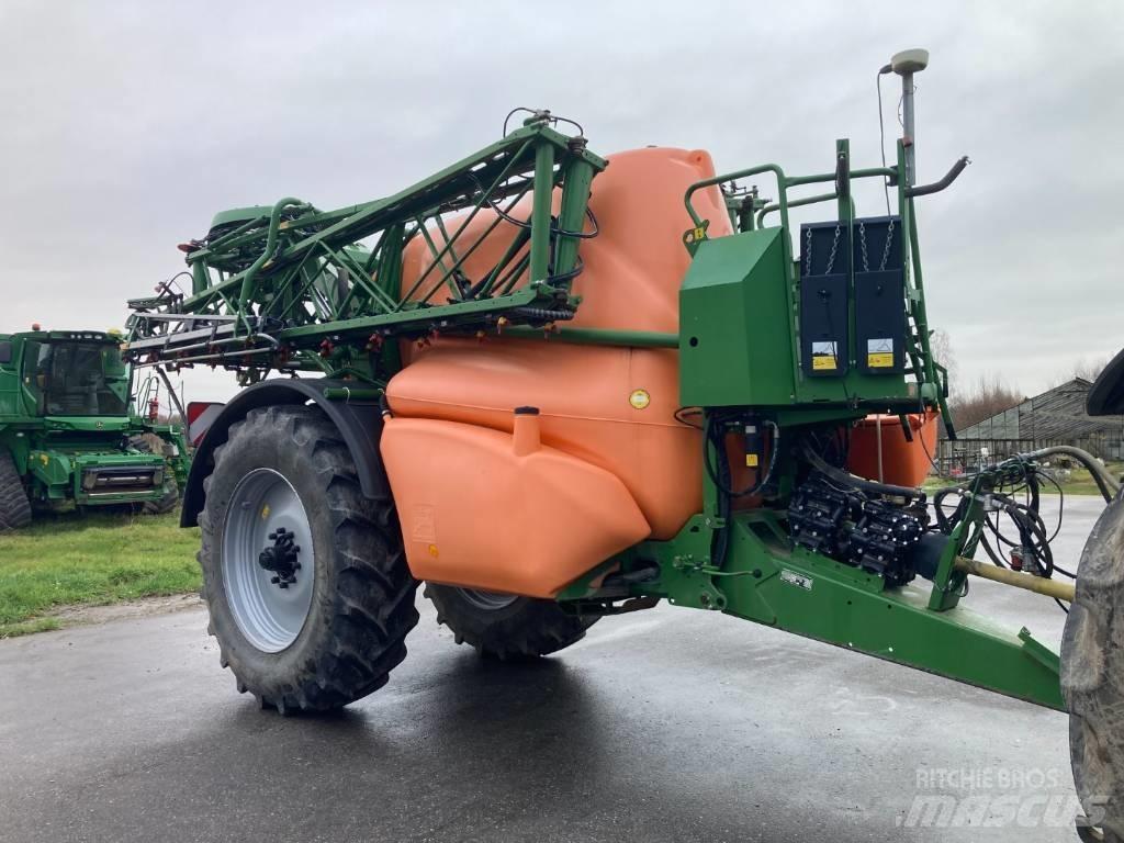 Amazone UX 5200 Çekilir pülverizatörler