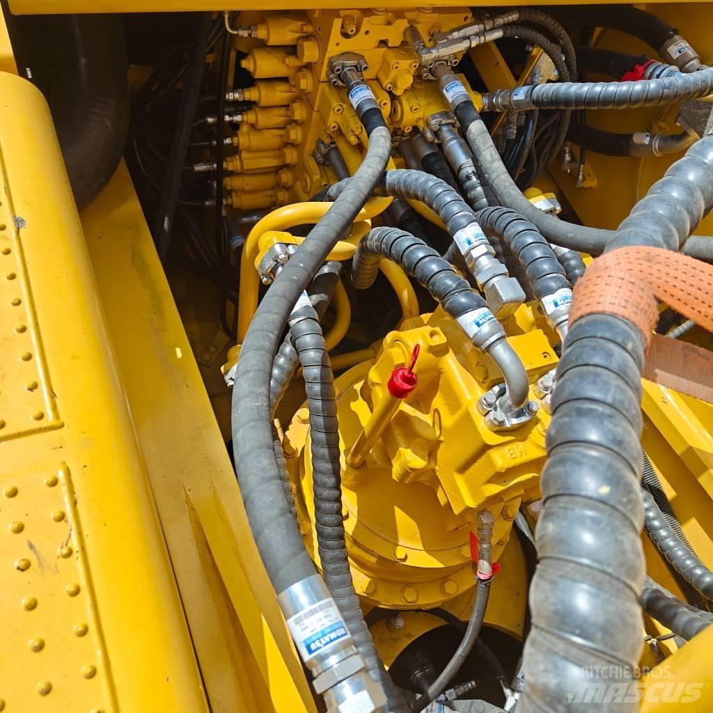 Komatsu 350-8 Paletli ekskavatörler