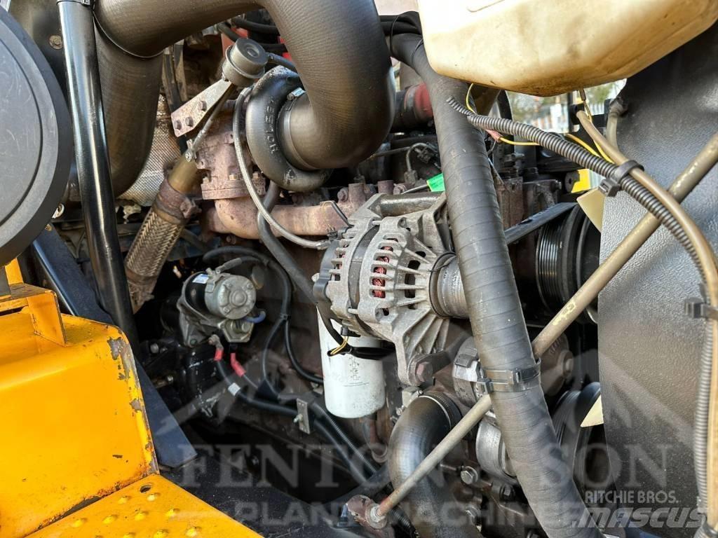 JCB 714 Belden kirma kaya kamyonu