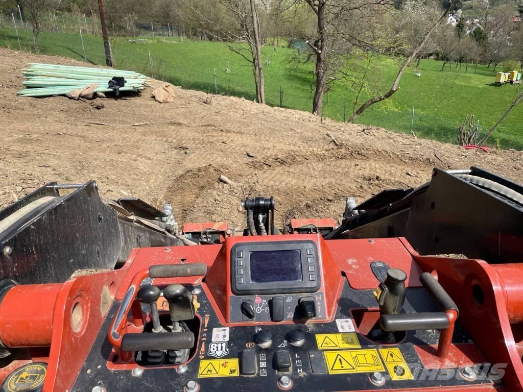Ditch Witch SK 3000 Paletli yükleyiciler