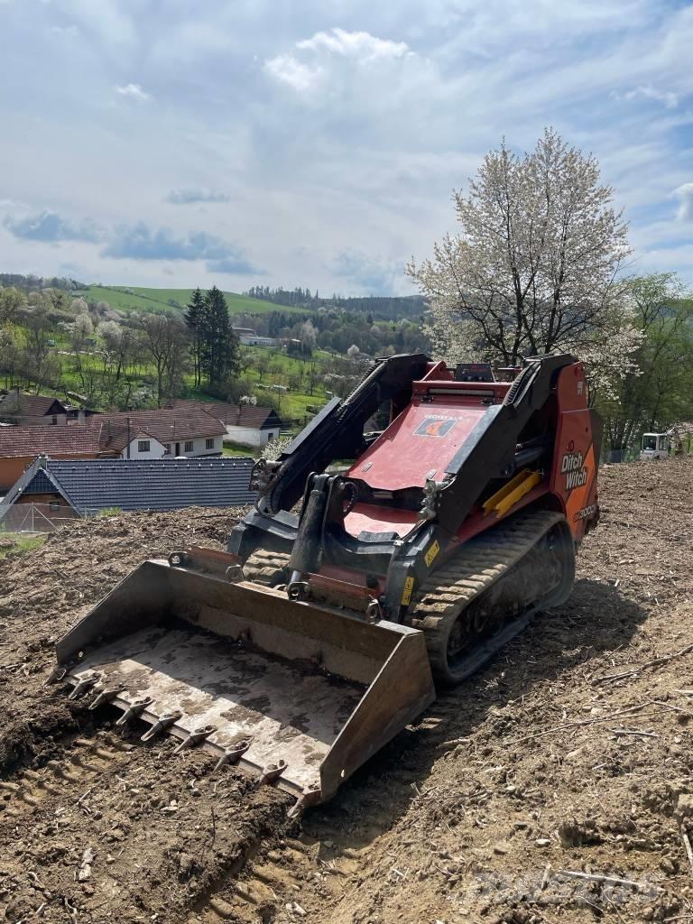 Ditch Witch SK 3000 Paletli yükleyiciler