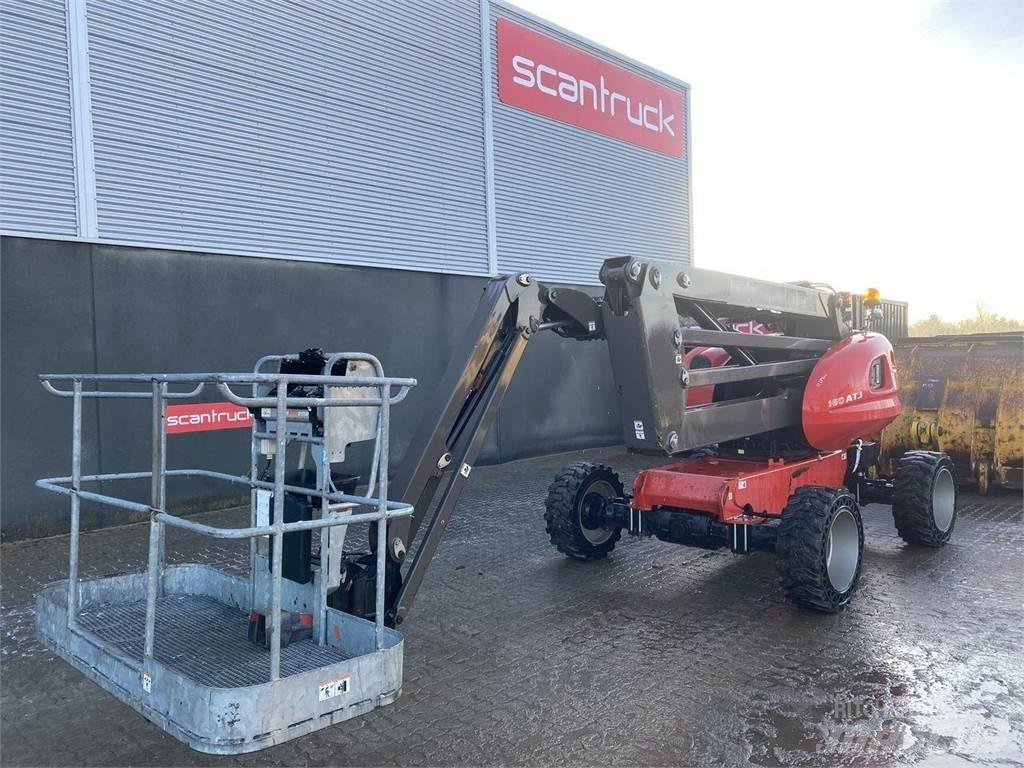 Manitou 160ATJ RC Körüklü personel platformları