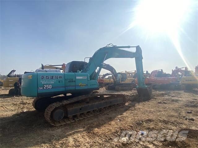 Kobelco SK250-8 Paletli ekskavatörler